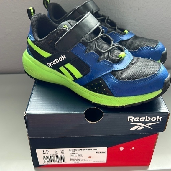 Kids Reebok Sneakers Black, Green, Blue no tie - Picture 1 of 6